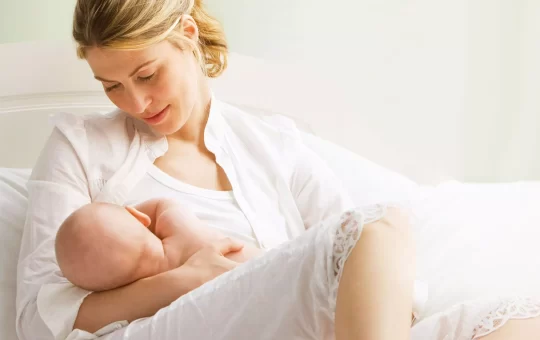 Benefits of Breastfeeding For Baby and Mom